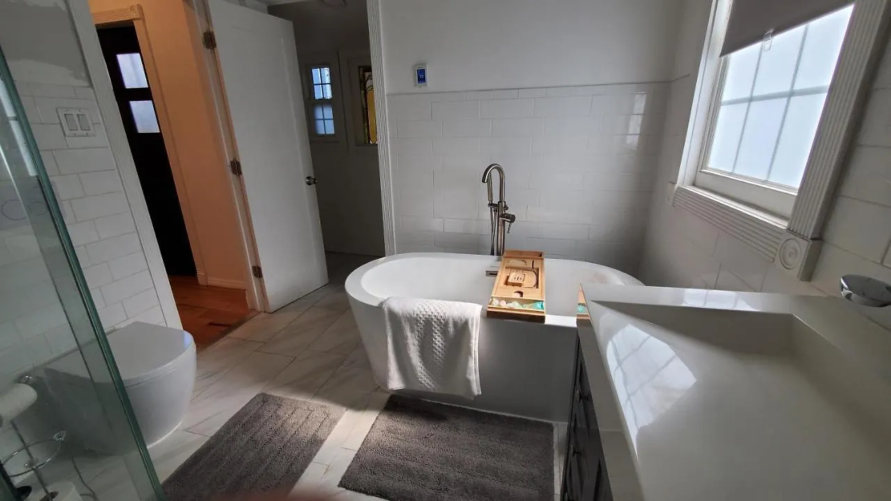 Gorgeous Victorian House!! Entire Suite In Sam'S Home New York United States