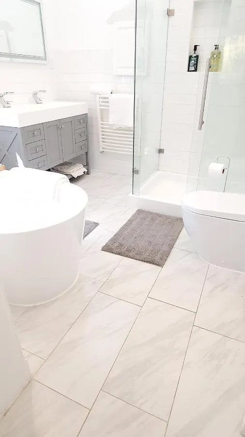 Gorgeous Victorian House!! Entire Suite In Sam'S Home New York