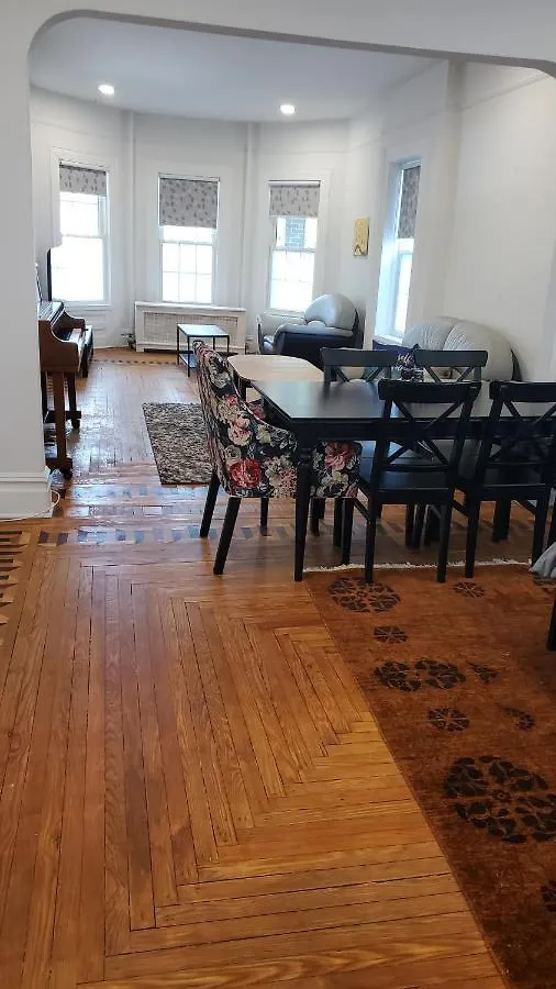 Gorgeous Victorian House!! Entire Suite In Sam'S Home New York