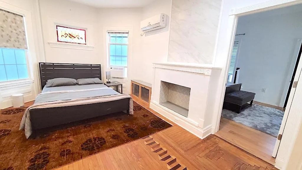 Gorgeous Victorian House!! Entire Suite In Sam'S Home New York 0*,